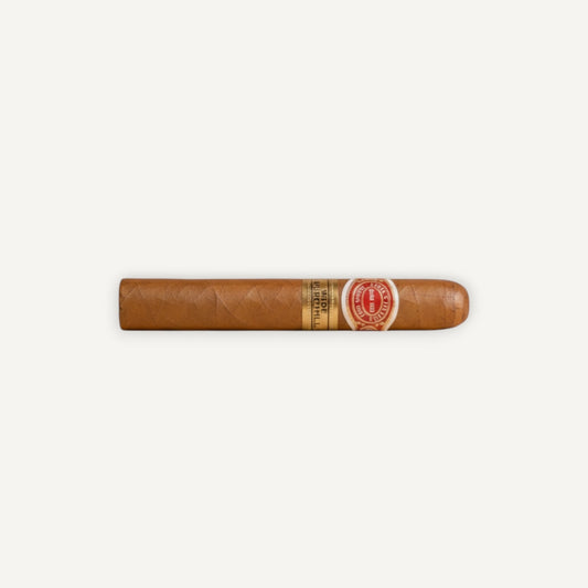 Arcadia Cigars Romeo y Julieta Wide Churchill cigar, medium-bodied with cedar, cream, and coffee notes.