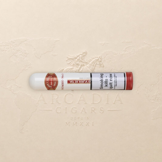Arcadia Cigars Romeo y Julieta No. 3 Tubos cigar, mild Cuban smoke with wood and nut notes, ideal for short smoking occasions.