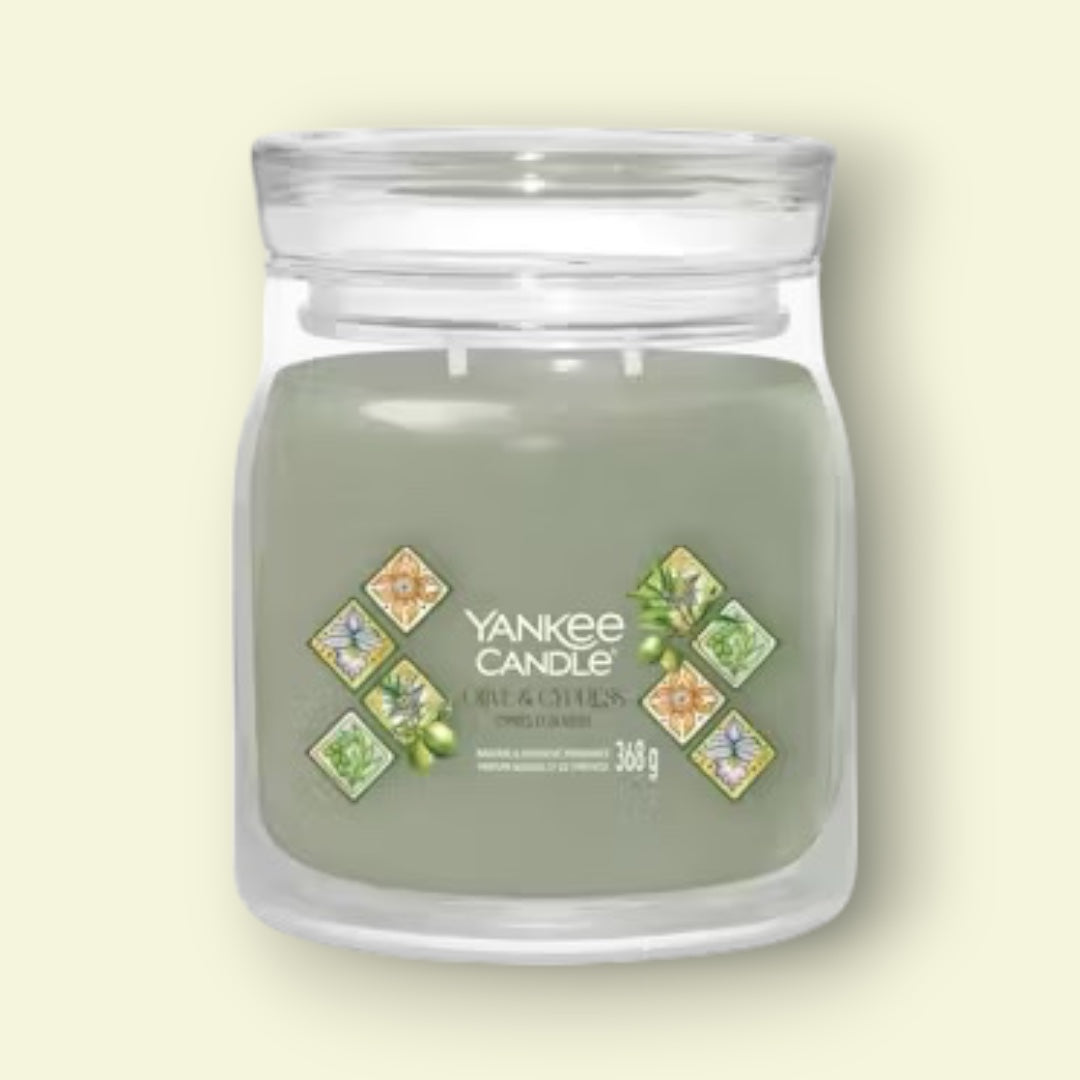 Signature Medium Jar Candle