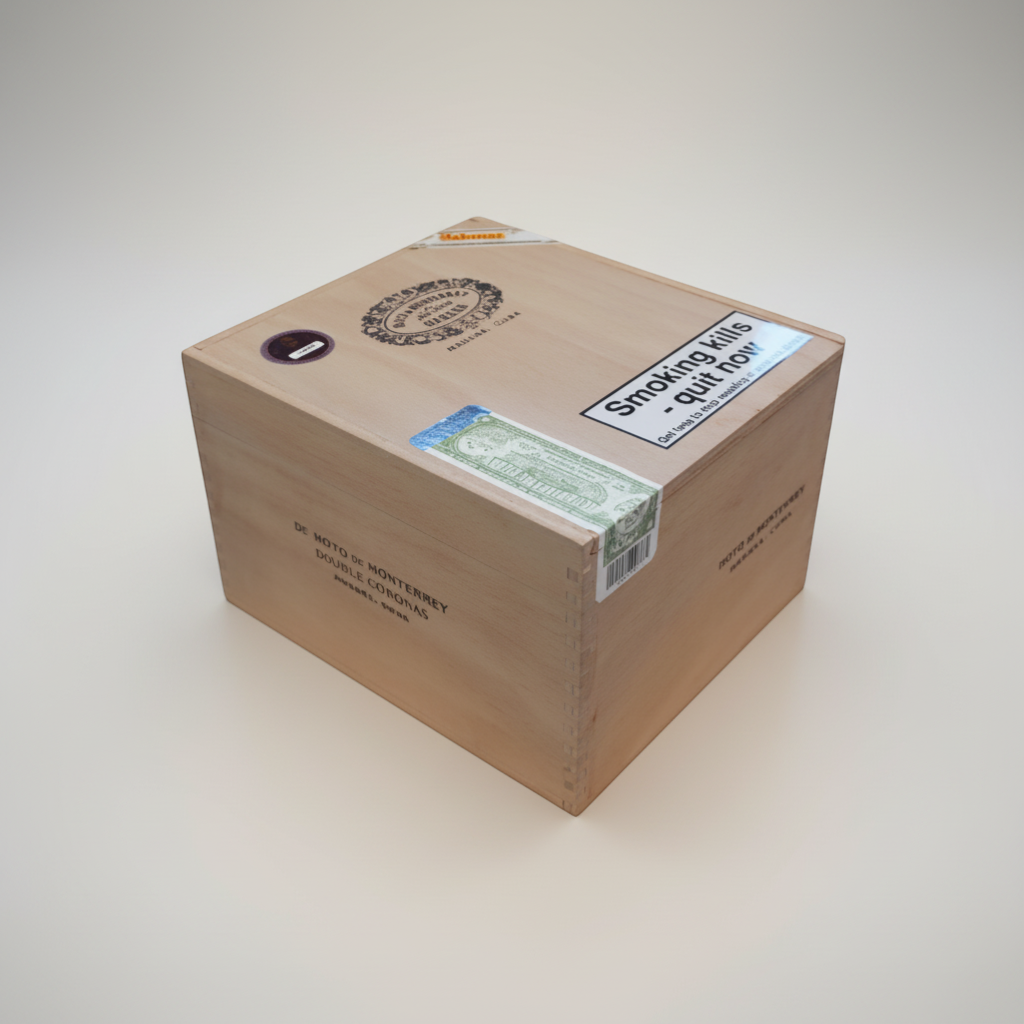 Arcadia Cigars Hoyo de Monterrey Double Coronas wooden cigar box with Cuban branding and health warning.