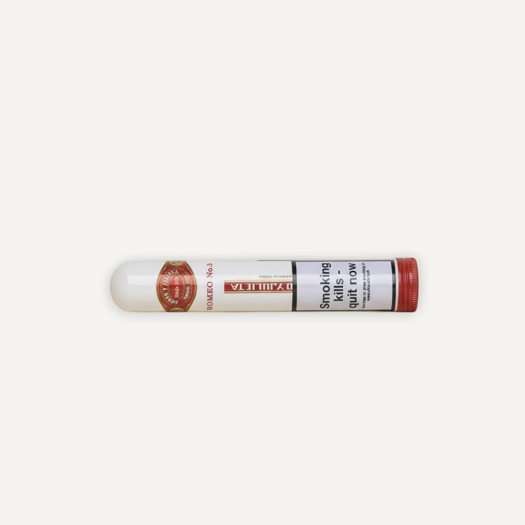 Arcadia Cigars Romeo y Julieta No. 3 Tubos cigar, mild Cuban smoke with wood and nut notes, ideal for short smoking occasions.
